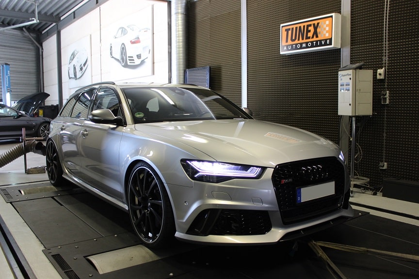 Tunex werkplaats met Audi RS6 op testbank